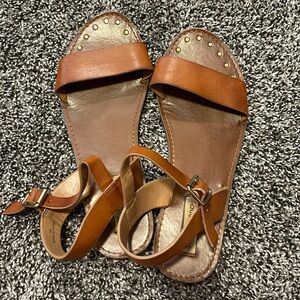 Steve Madden Tan Sandals with Gold Embellishments